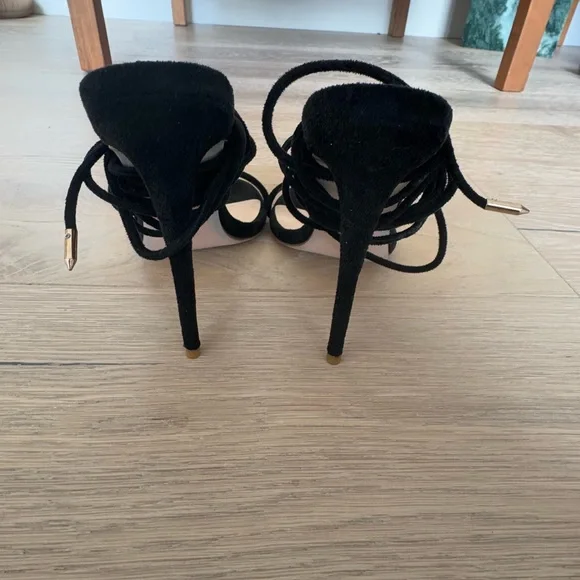 Femme LA Barely There Lace Up Heel - Noir - Picture 5 of 6